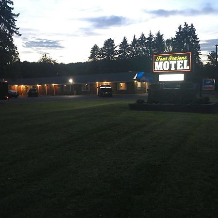 Four Season Motel East Greenbush Exterior photo